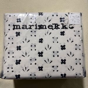 Marimekko Black and White Floral Bedding Sheets
